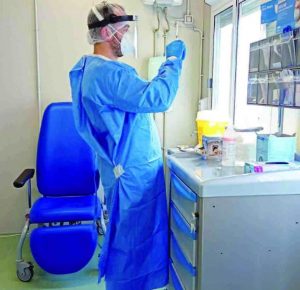 Covid, ieri nuova impennata