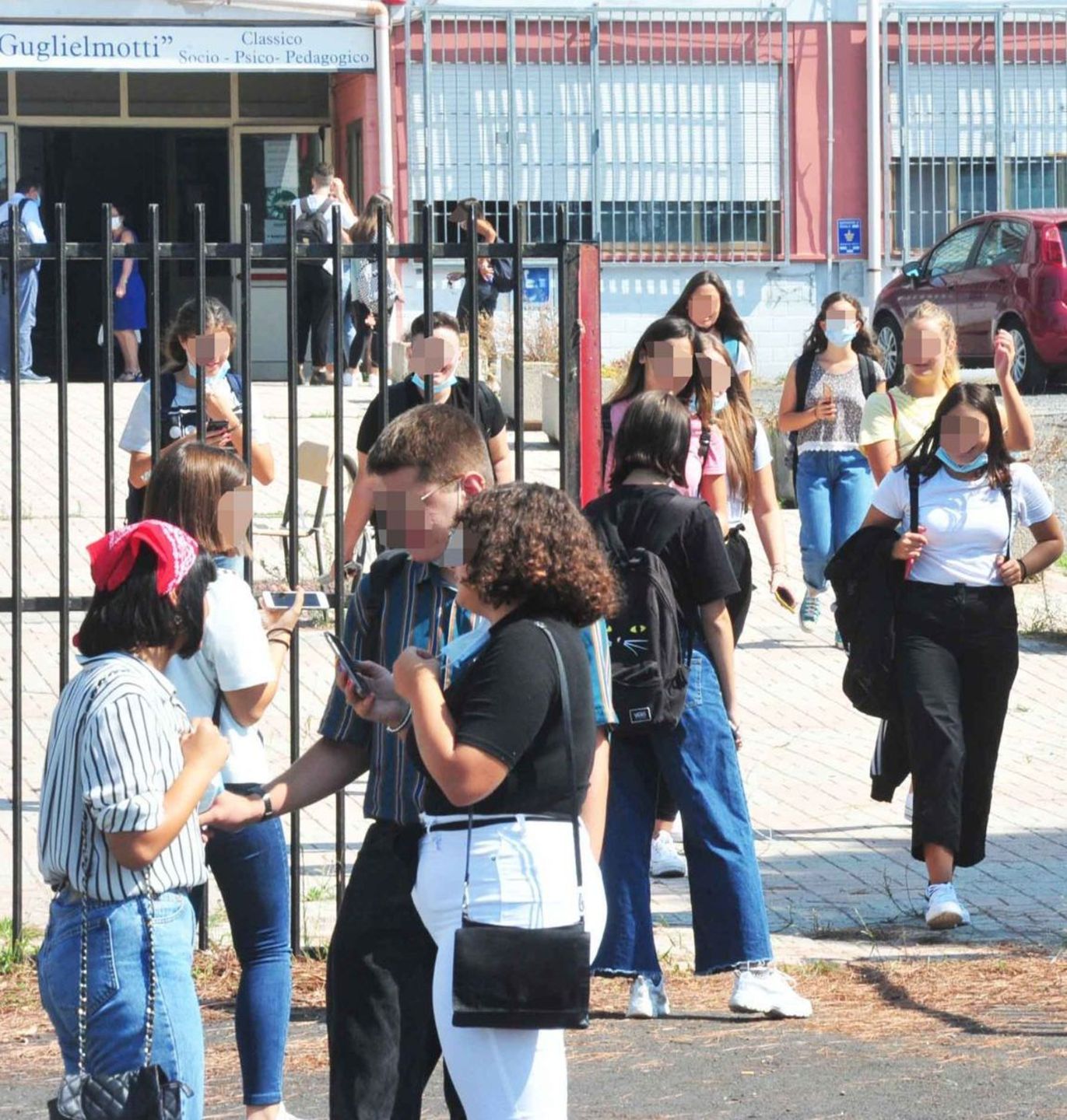 Noi, palazzi in costruzione