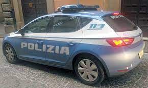 Aggredisce la compagna: arrestato dalla Polizia