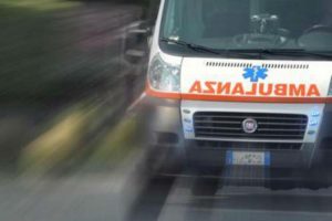 Roma, bimbo di 3 anni travolto da auto al Casilino: è grave