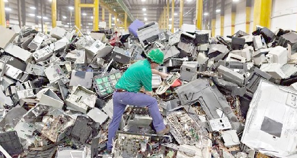 Fiumicino: successo per il progetto ‘Raee Lab’