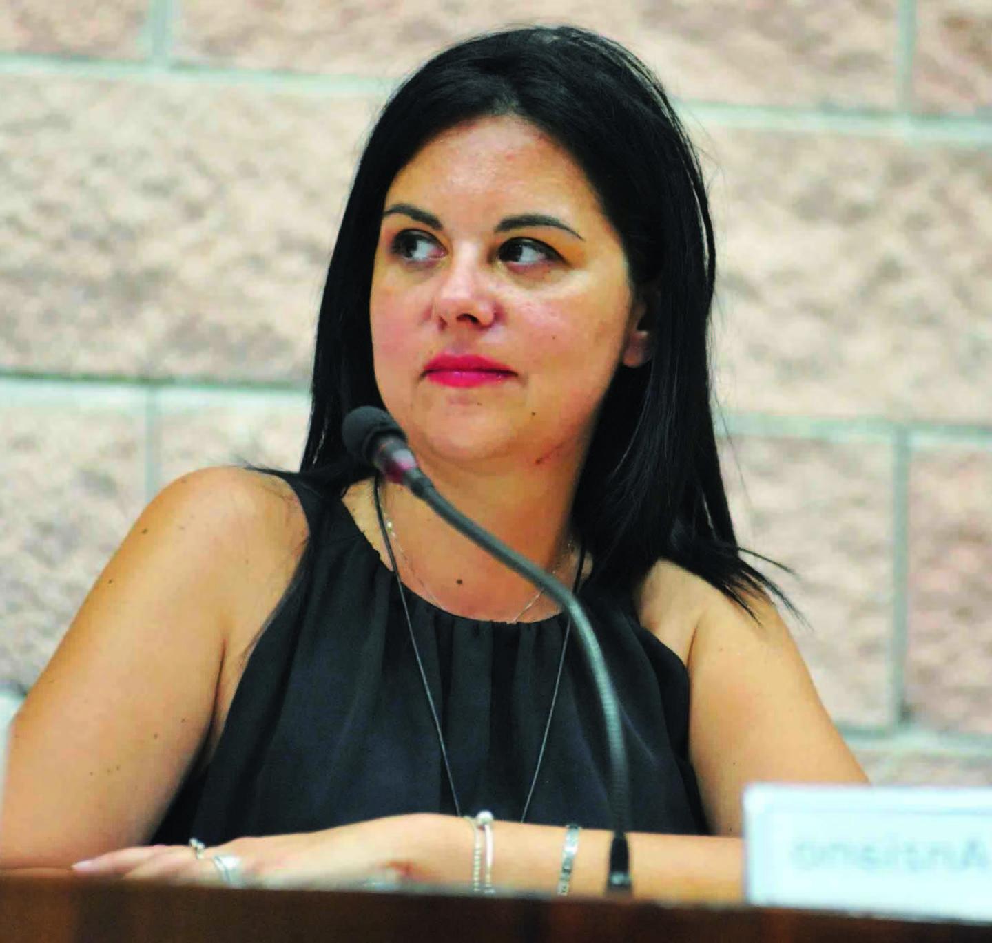 Civitavecchia, sorpresa al Pincio: la Mari non lascia la presidenza del Consiglio comunale