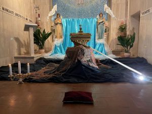 Deposto il santissimo sacramento  negli altari della reposizione