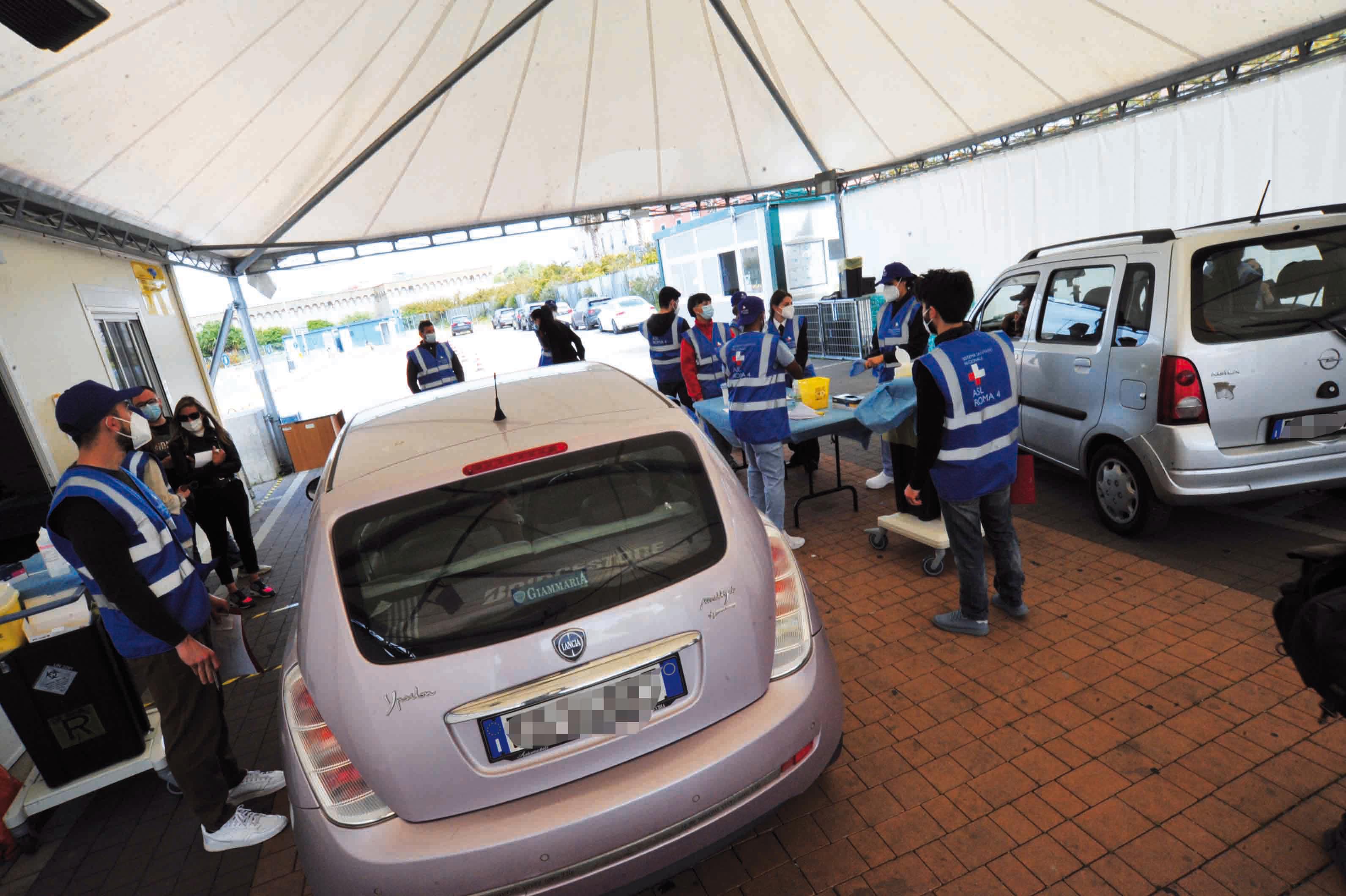 Meno casi e classi in quarantena