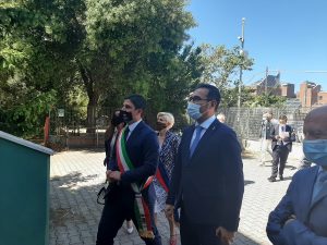 Ladispoli: visita del sottosegretario all’istruzione Rossano Sasso in città