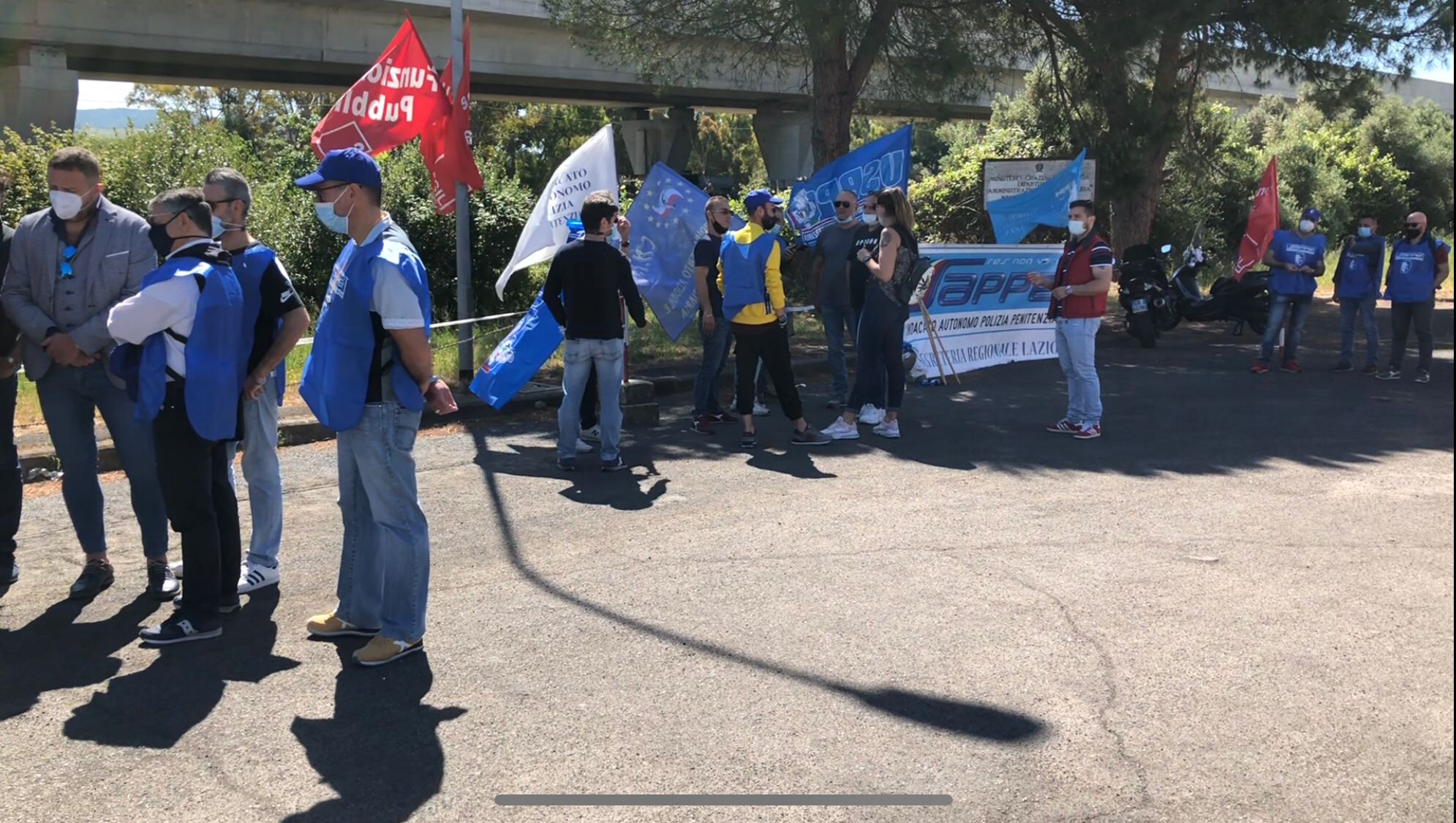 Carcere di via Aurelia, sit-in contro la cronica carenza di organico