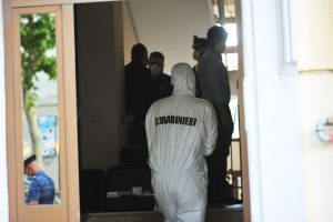 carabinieri donna trovata morta