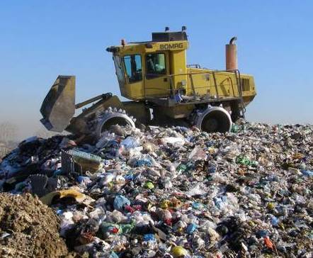 Discarica di Roma, la Raggi tira in ballo Tolfa  e Cerveteri: subito levata di scudi dal territorio