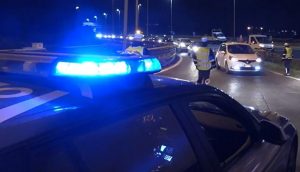 Frosinone, rubano carburante a un bus in sosta: arrestati due rumeni