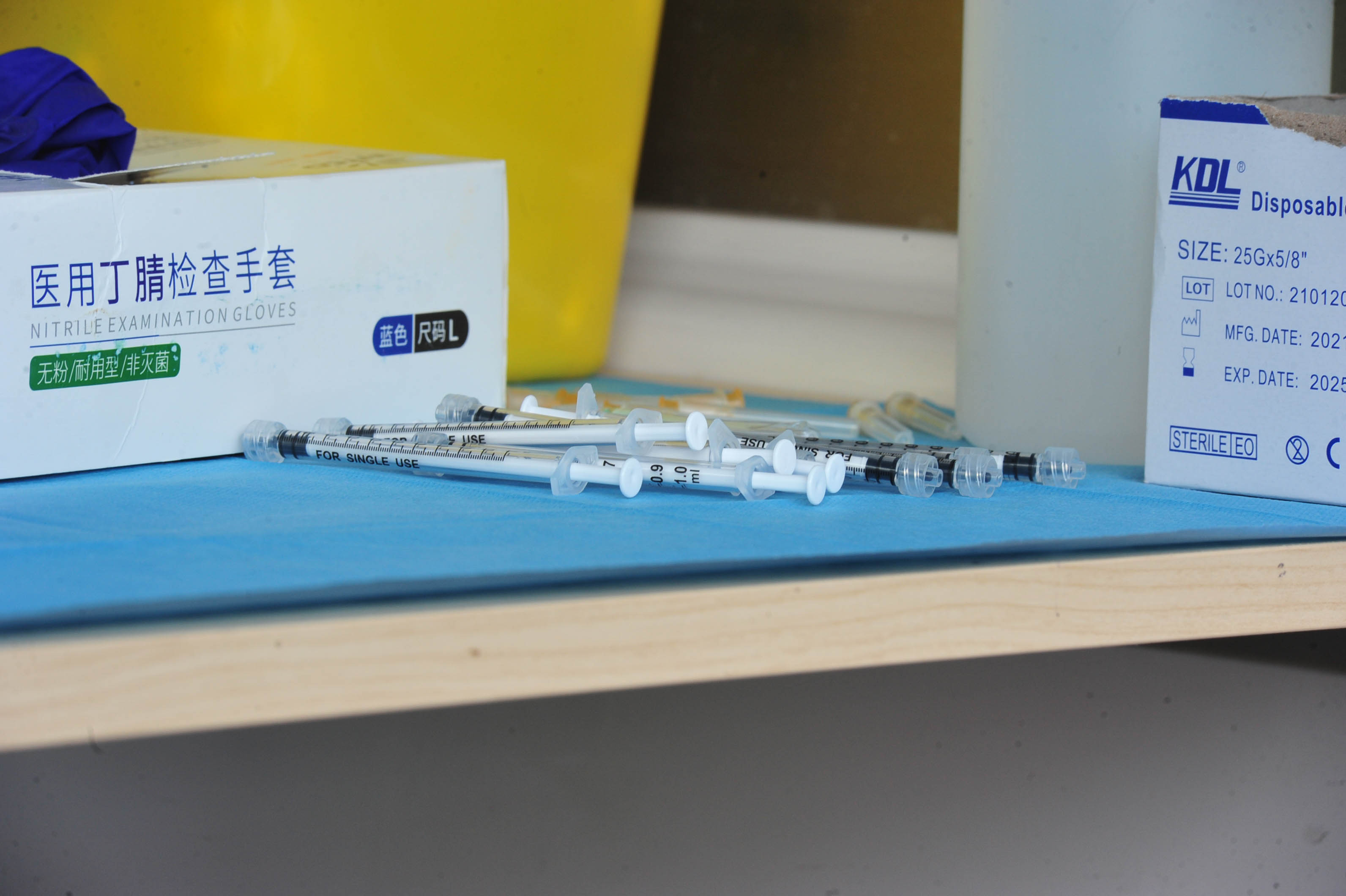 Covid, giornata da dimenticare: due decessi e 53 casi