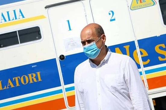 Vaccini, l’appello di Zingaretti:
 


 «Corriamo più veloci della variante»