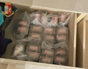 Guidonia: oltre 14 chili di droga sequestrati, in arresto 30enne romano