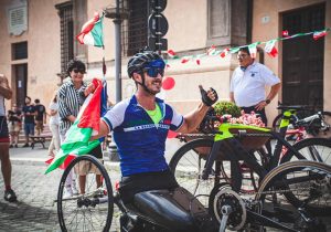 Obiettivo tricolore, la staffetta ideata da Alex Zanardi ha fatto tappa a Tarquinia