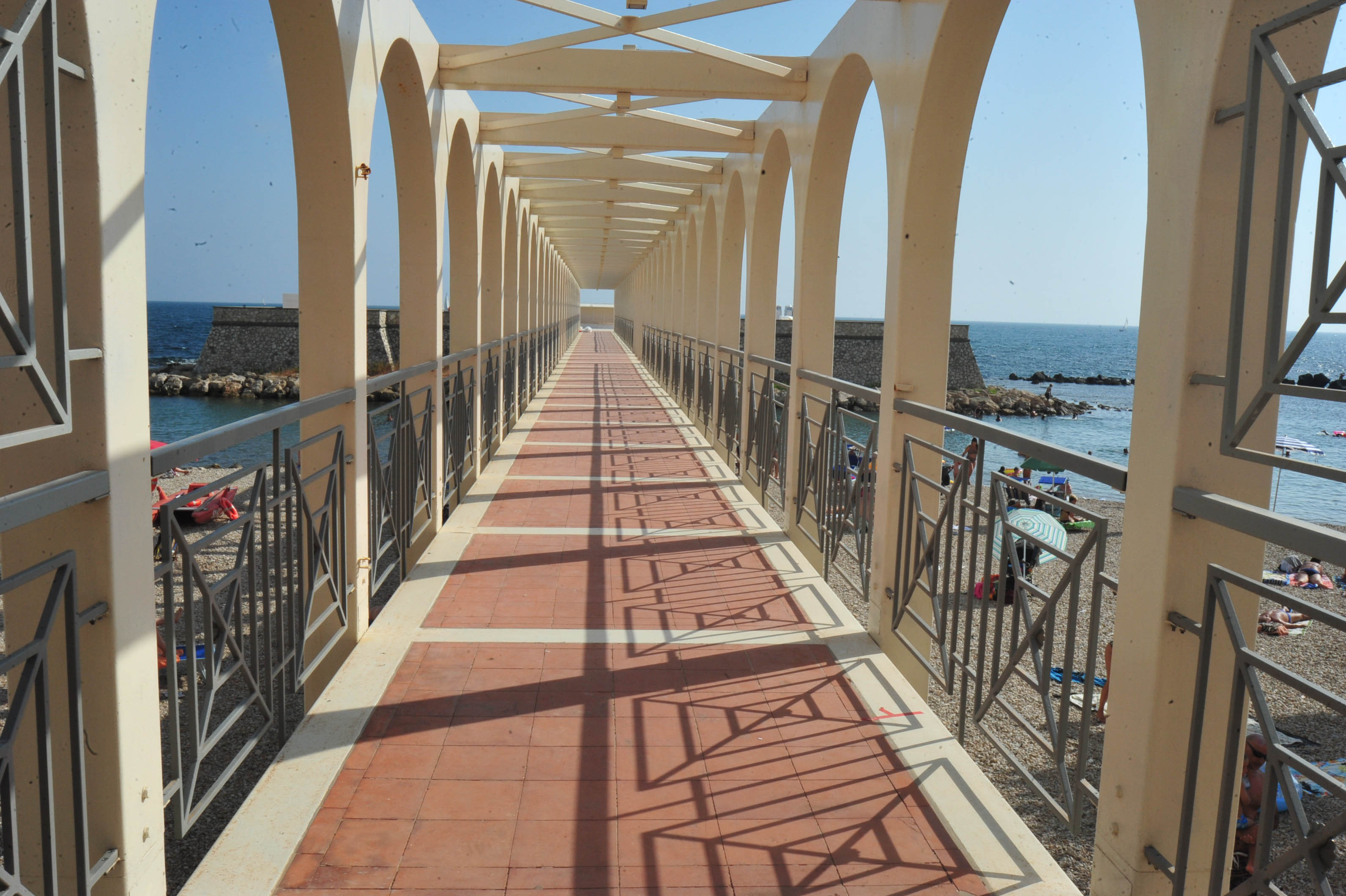 Civitavecchia – Rissa brutale tra due giovani alla Marina, uno di loro portato al Gemelli in elisoccorso