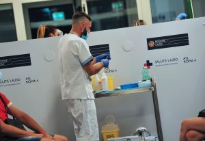 Covid e vaccini, numeri da record nella Asl Roma 4: anche 4700 sieri in un giorno