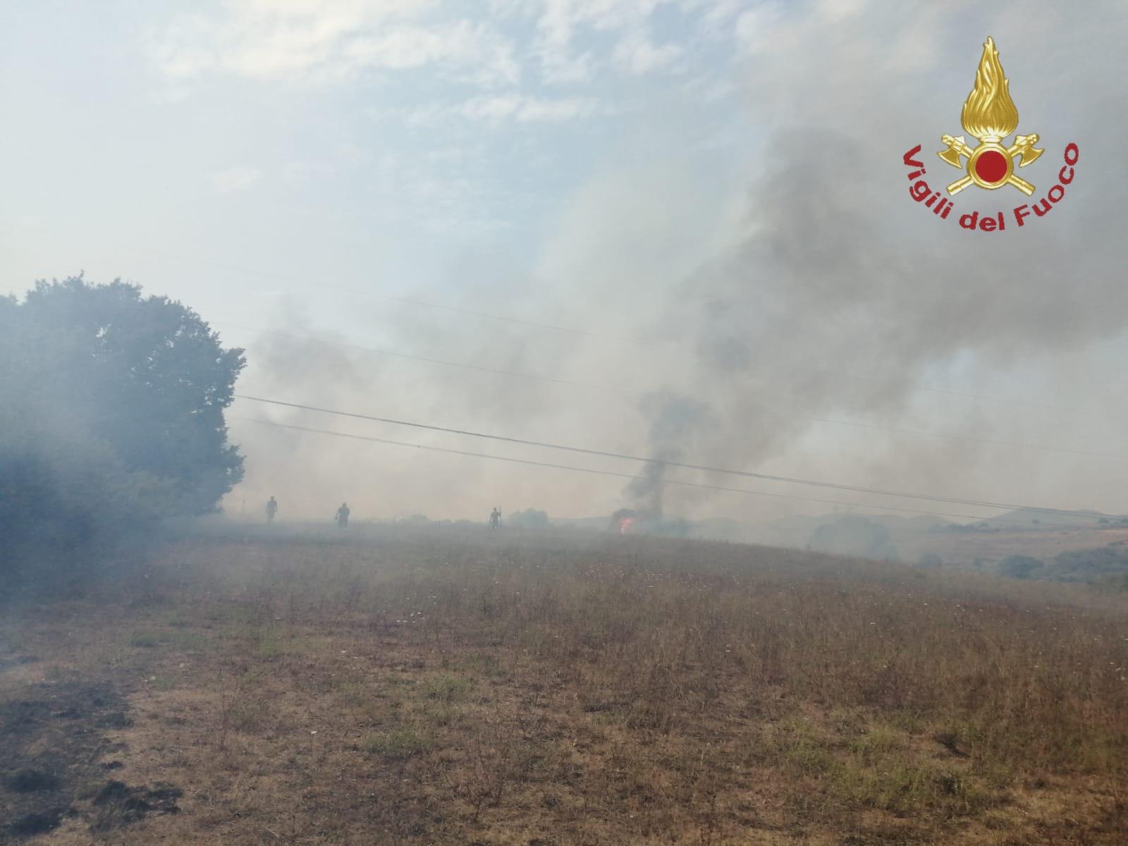 Bracciano: a fuoco 10 ettari tra macchia mediterranea e sterpaglie