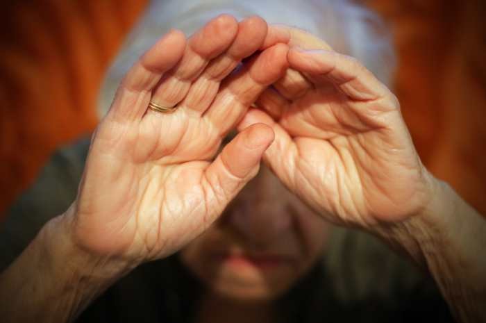 Sezze – Maltrattamenti su familiari, 28enne ai domiciliari