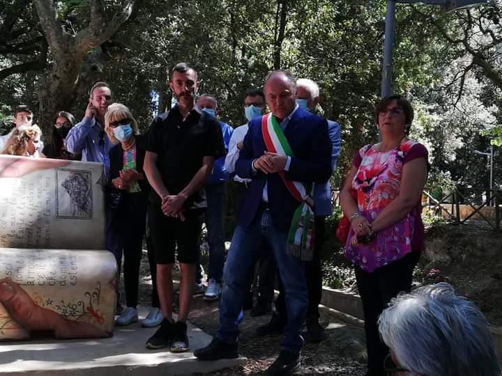 Tolfa, l’amministrazione augura buon anno a studenti e personale docente