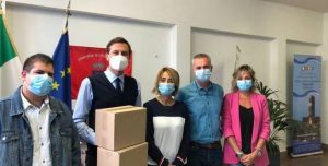 Fiumicino: donati prodotti femminile alle scuole superiori del territorio