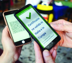 Green pass e tamponi, record di test nelle farmacie cittadine
