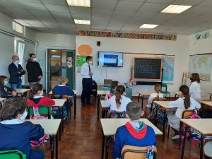 Gli studenti della Ladispoli 1 alla scoperta delle api