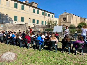 Tarquinia, all’Istituto San Benedetto una giornata di riflessione sui pericoli dei social e il bullismo grazie alle psicologhe del Progetto Rondini