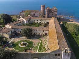 Al Castello di Santa Severa: al via gli aperitivi culturali al tramonto
