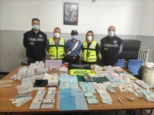 Farmaci contraffatti per trattamenti estetici: perquisizioni e sequestri di Nas e Adm