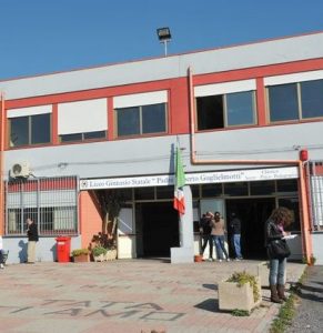 Liceo in quattro anni: il Ministro ci crede