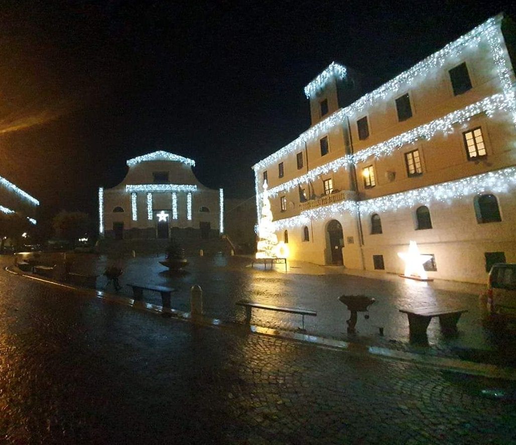 Allumiere in fermento per l’organizzazione degli eventi natalizi
 


Sabato alle 15 la tradizionale iniziativa 
“Accendiamo il Natale”