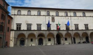 Via delle Fabbriche: divieto di circolazione domani pomeriggio
