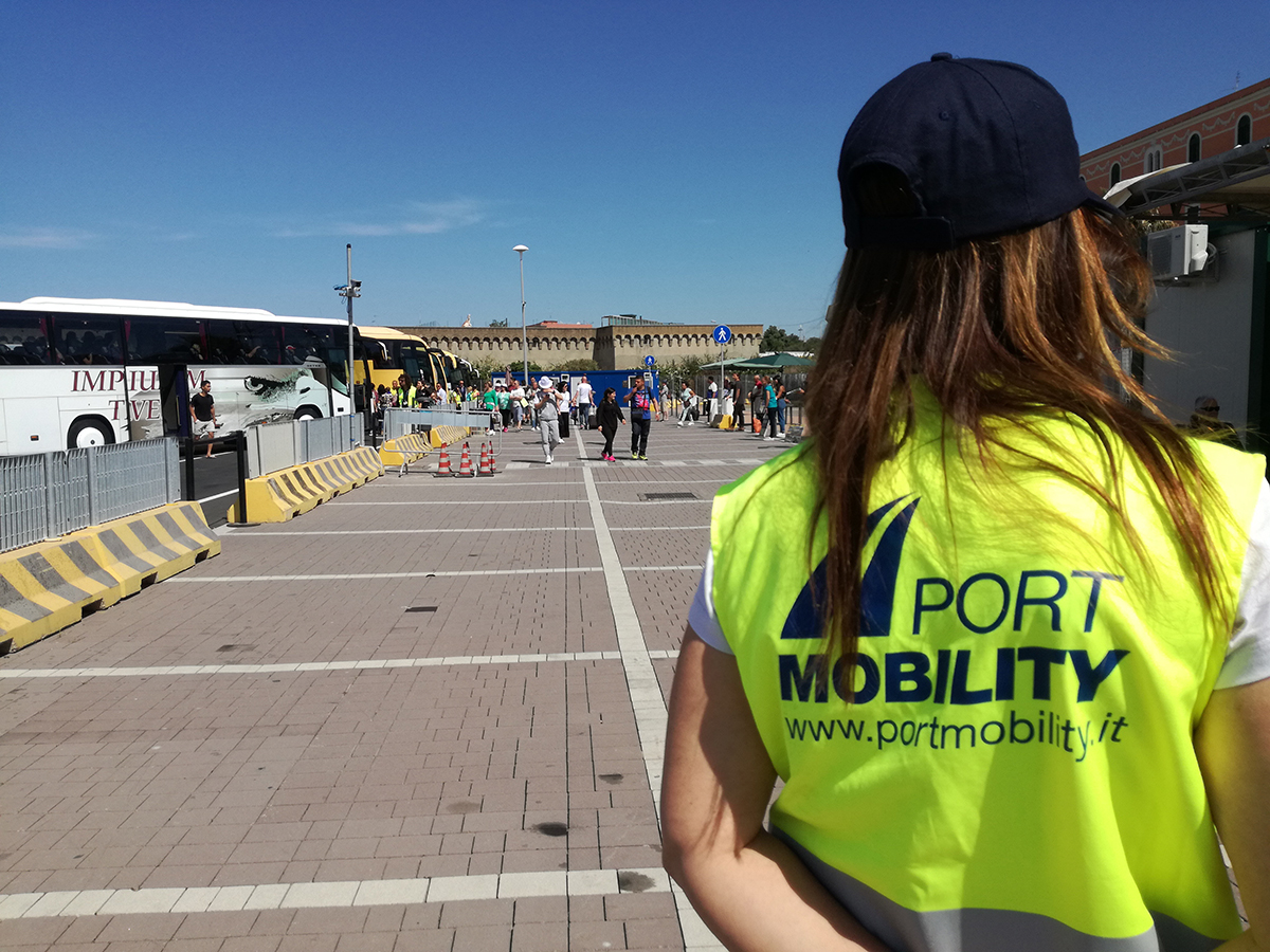 Civitavecchia, da maggio scattano i primi licenziamenti di Port Mobility