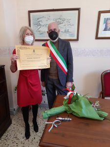 Imprenditrice britannica di Civitavecchia riceve la cittadinanza italiana
