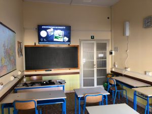 Tarquinia, all’Istituto San Benedetto arrivano i sanificatori d’aria a raggi UV-C per combattere la diffusione di virus e batteri nelle aule