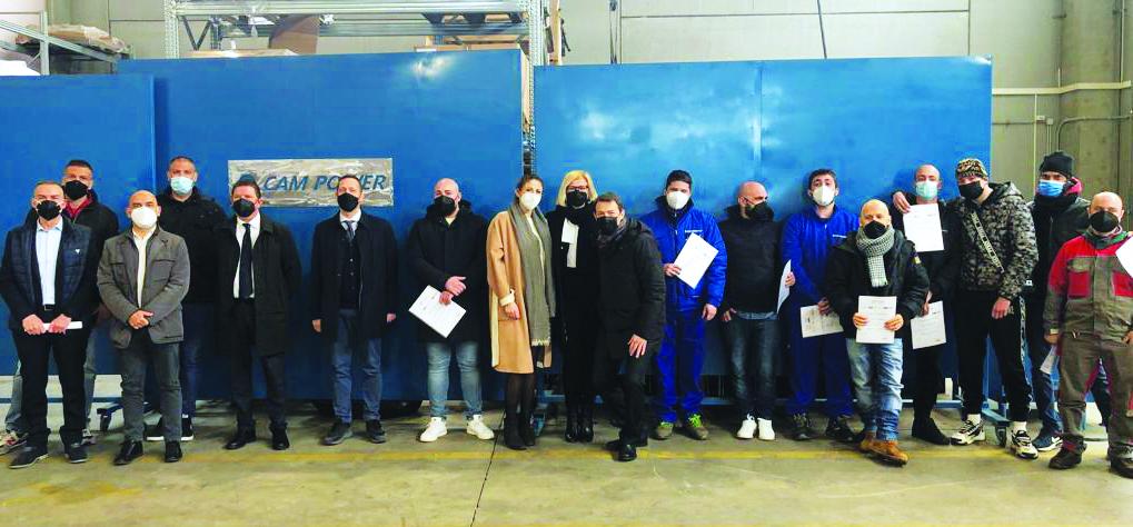 Consegnati gli attestati ai dieci nuovi saldatori