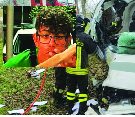 Muore a 16 anni in un incidente
 


stradale durante lo stage