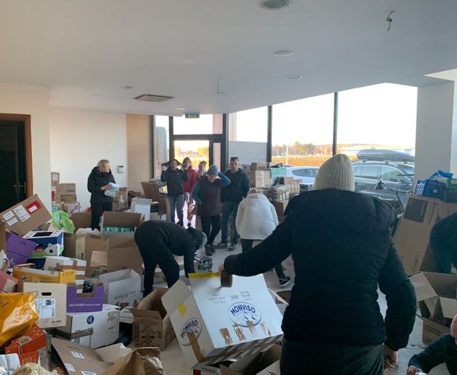 Guerra in Ucraina, pronto il primo bus carico di beni da tutto il territorio