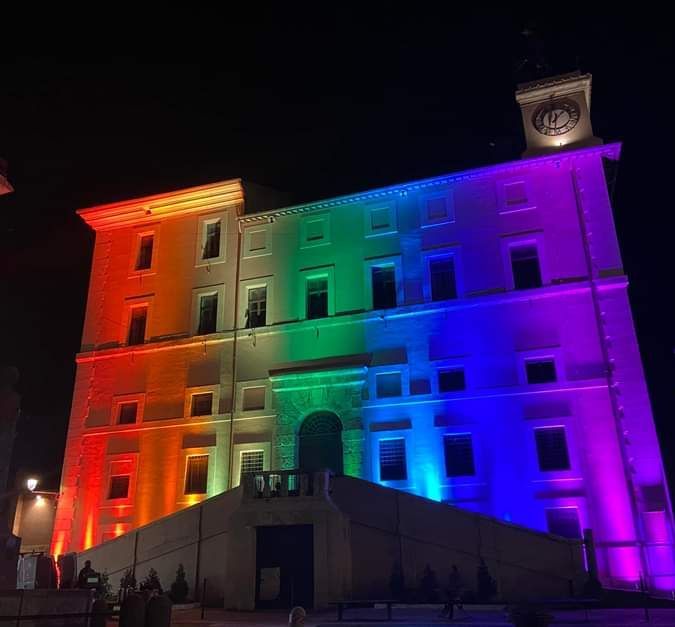 Allumiere ribadisce con un video il no 
 


ad ogni forma di guerra e di violenza