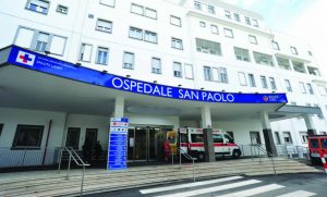 Civitavecchia, al San Paolo operazione chirurgica senza precedenti: l’equipe del dottor Lepiane salva la vita a una paziente in gravi condizioni