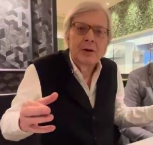 Sgarbi: «Cerchiamo candidati per Io Apro Rinascimento»