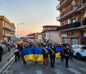 Anche la città etrusca
 


in marcia per chiedere la pace