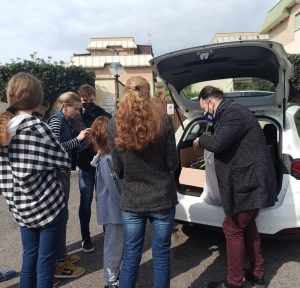 Fuga dalla guerra, in arrivo
 


altre donne e bambini