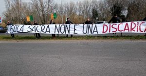 Cittadini in protesta: «Vogliamo un
 


parco, la discarica sia fatta altrove»