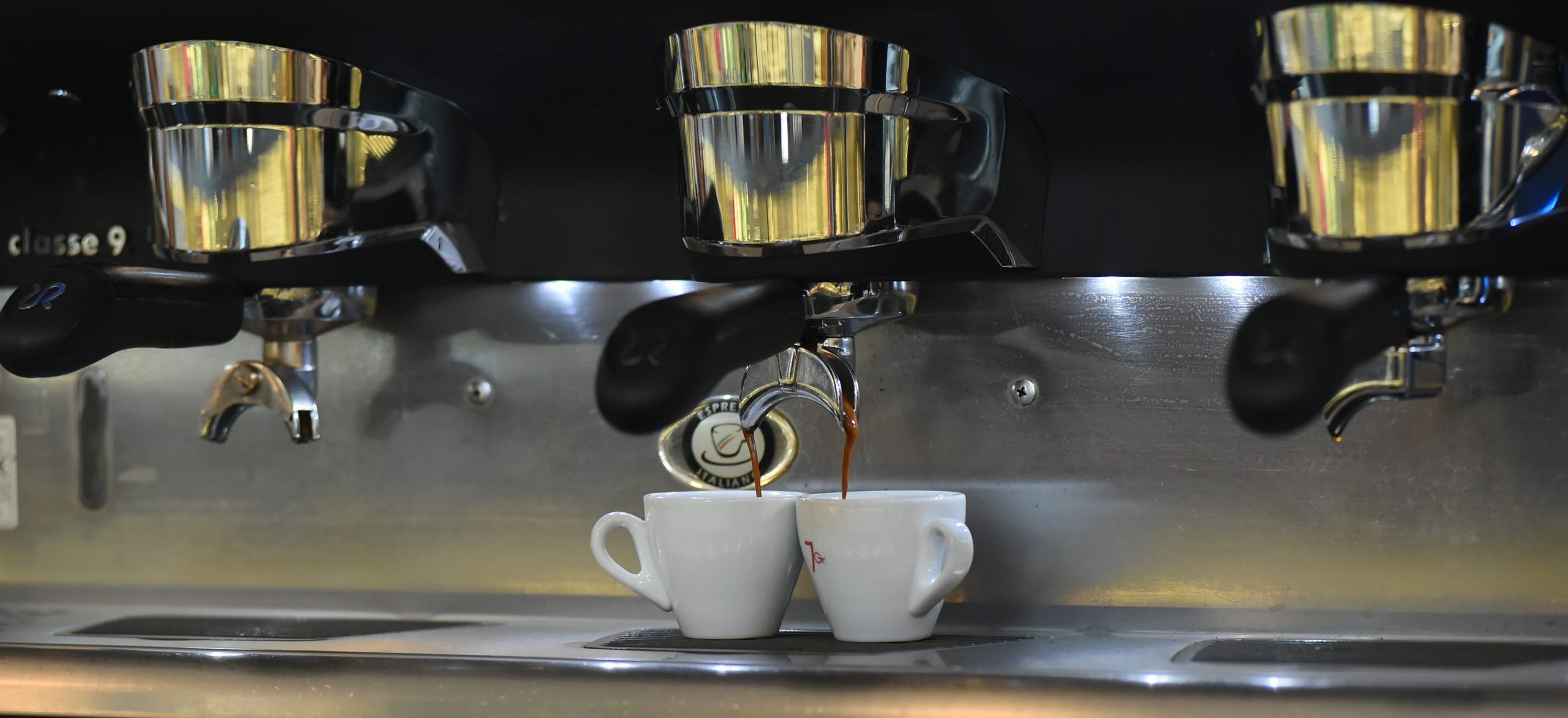 Viterbo – Controlli dei carabinieri a bar, ristoranti e alimentari, sospesa attività