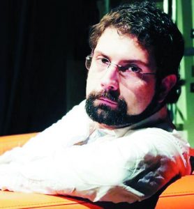 “I miei ragazzi costruiscono
 


Molotov”: il monologo
 


di Guerini dedicato all’Ucraina