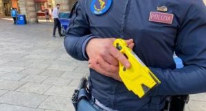 Sicurezza – Durigon: “Taser a Frosinone e Latina, impegno Lega mantenuto”