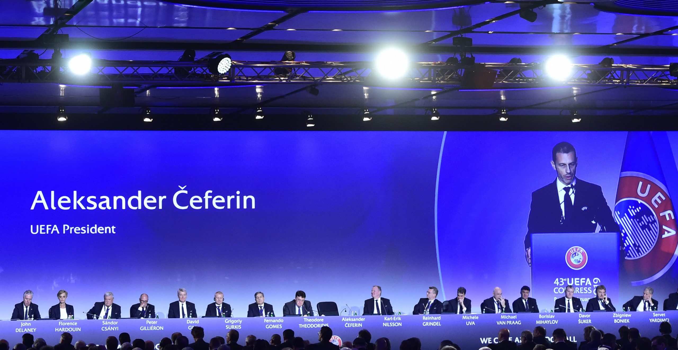 Calcio, la Uefa aumenta il “ristoro” per i club che forniscono giocatori alle nazionali