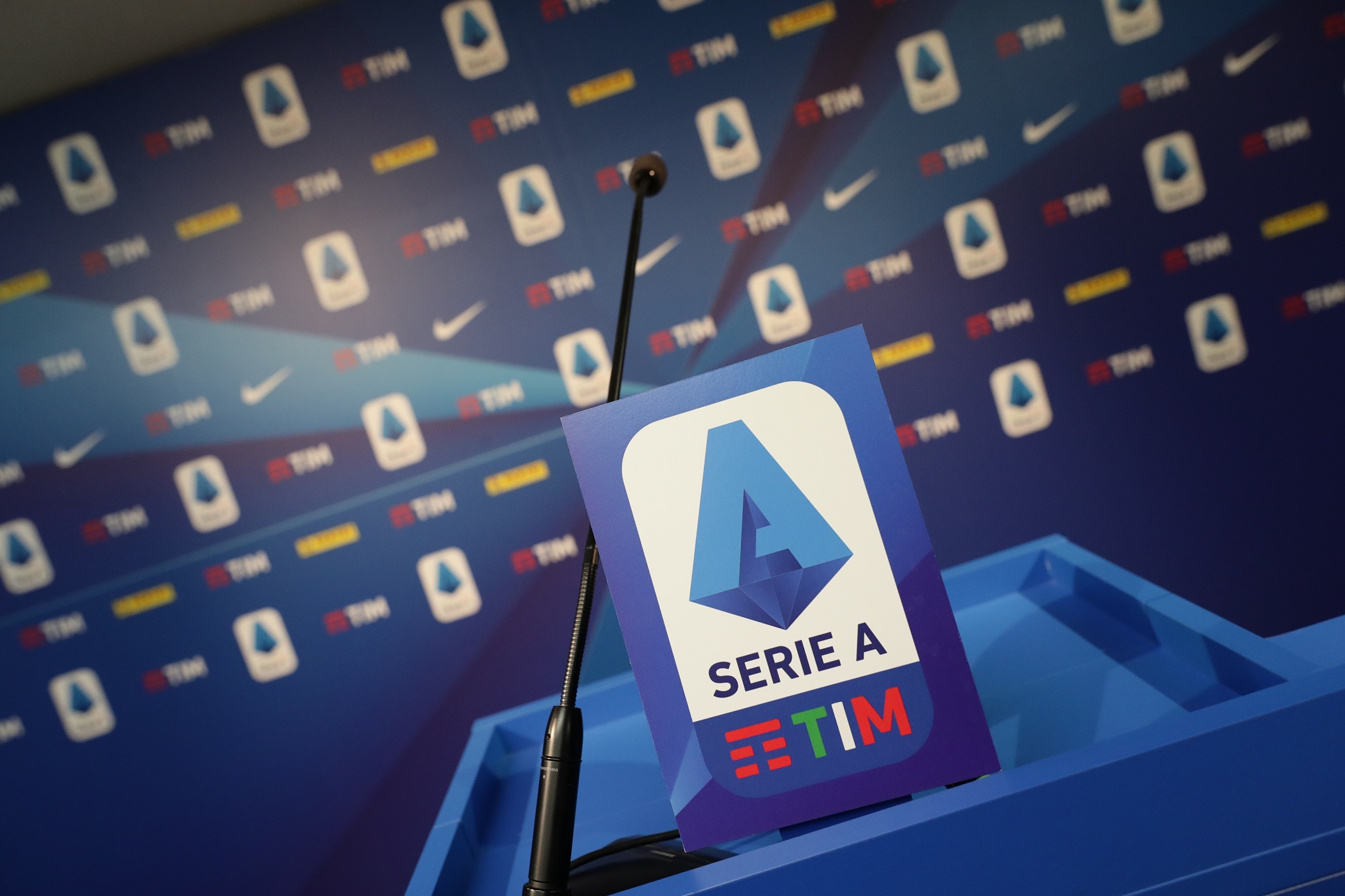 Serie A, ufficiali gli orari dell’ultimo atto: duello Scudetto venerdì, domenica le romane