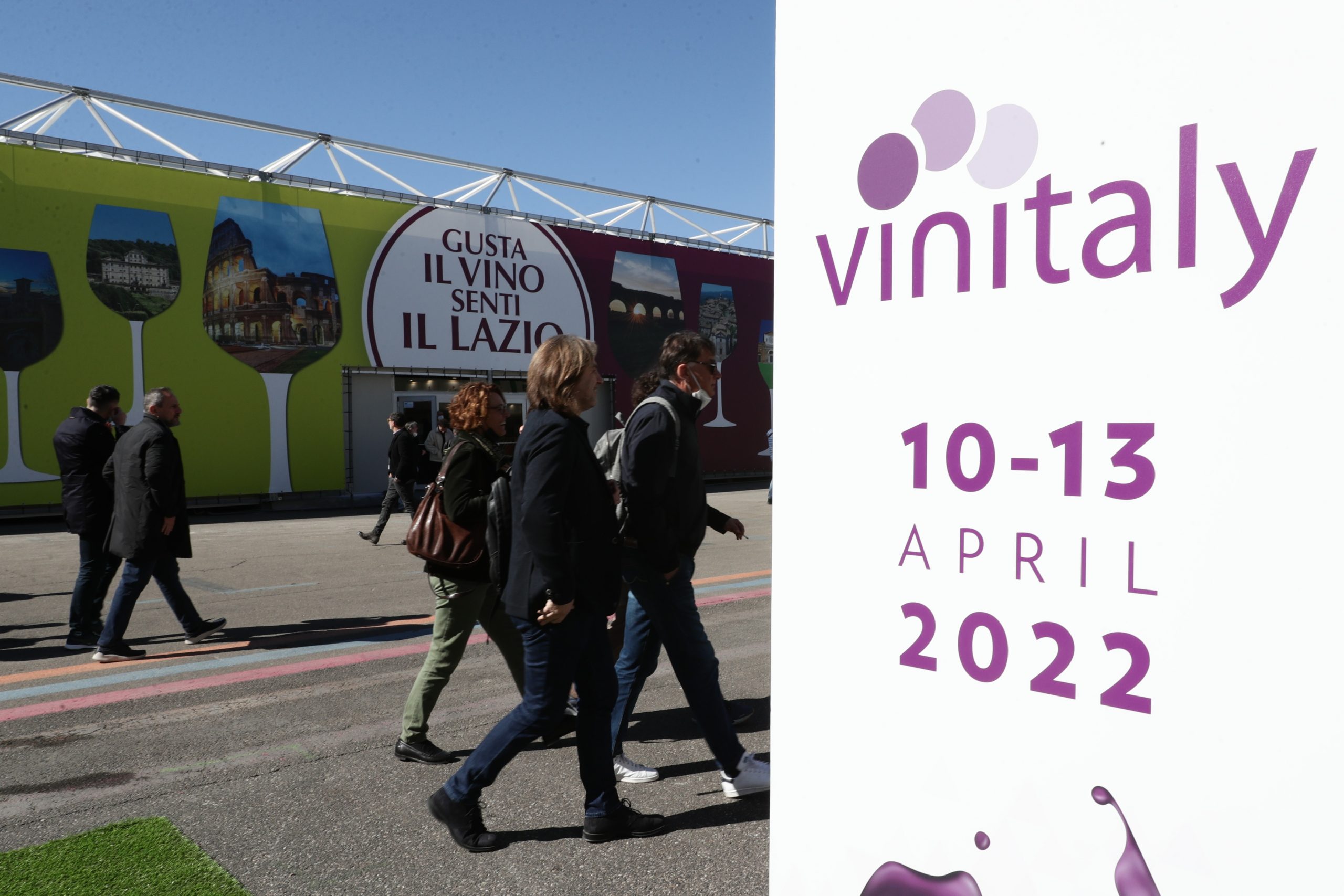 Vinitaly 2023: campagna incoming senza precedenti. Oltre 1000 top buyer da 68 paesi, +43% sul 2022