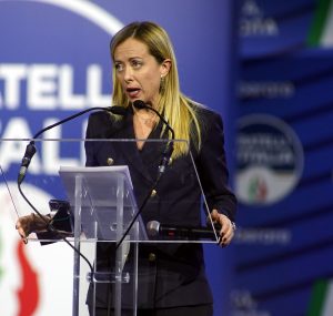 Meloni lancia la sfida alla sinistra: “Il campo conservatore può vincere”